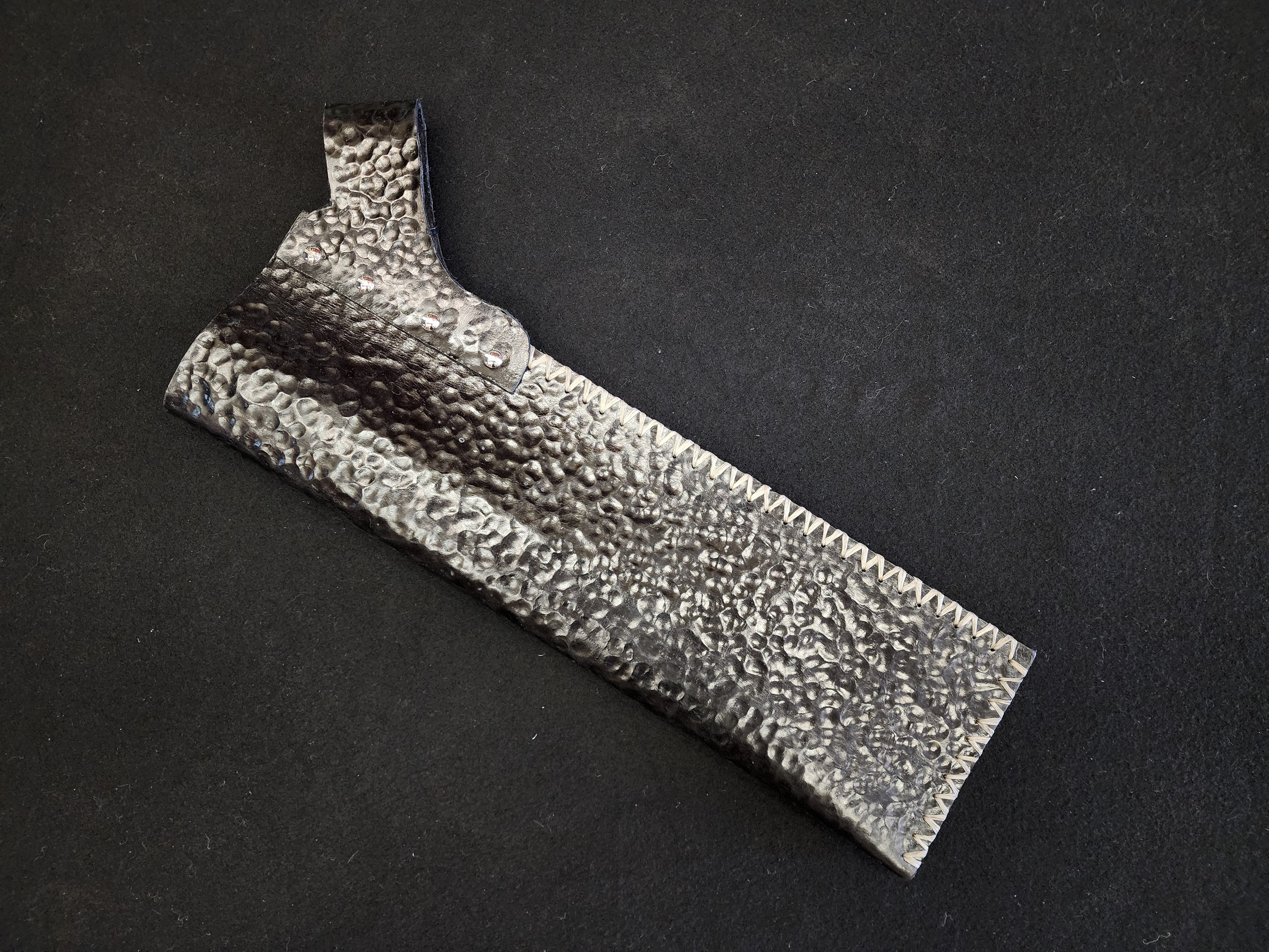 DAC Handmade - Leather Belt Quiver - Hammer Finish - Asstd. Colours