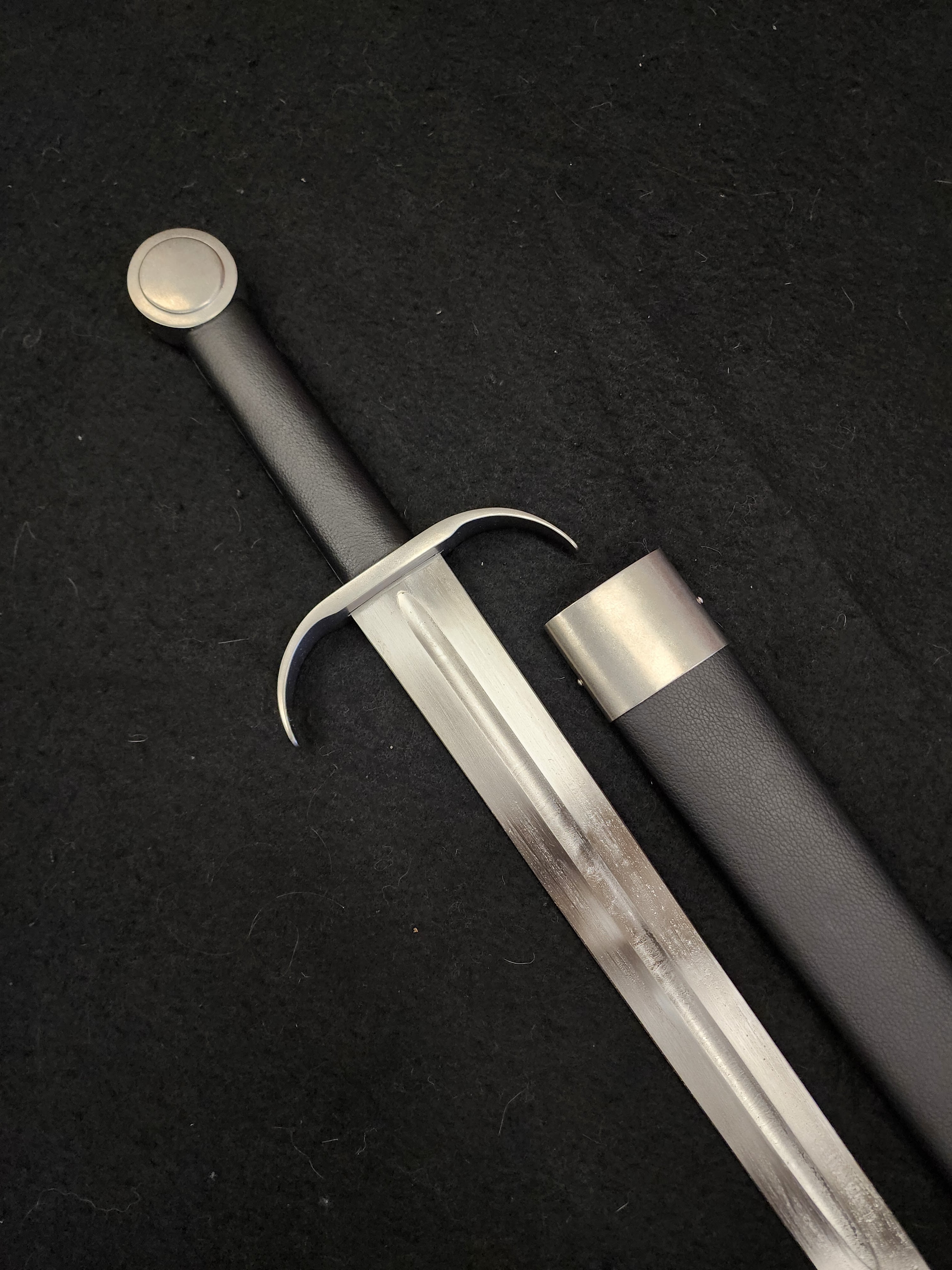 Legacy Arms - Knights Riding Sword