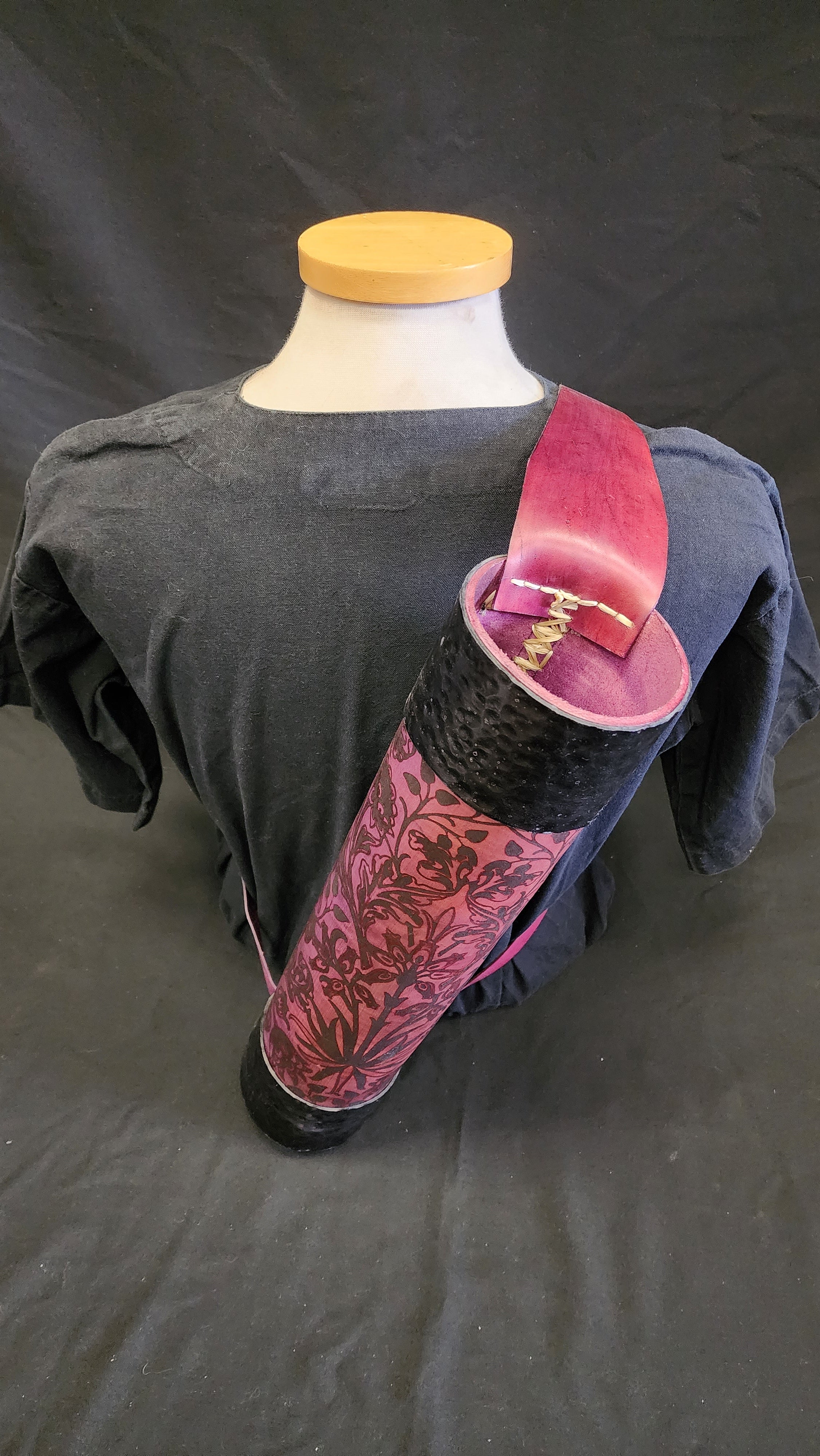 DAC Custom - Leather Back Quiver - Purple / Black - Floral