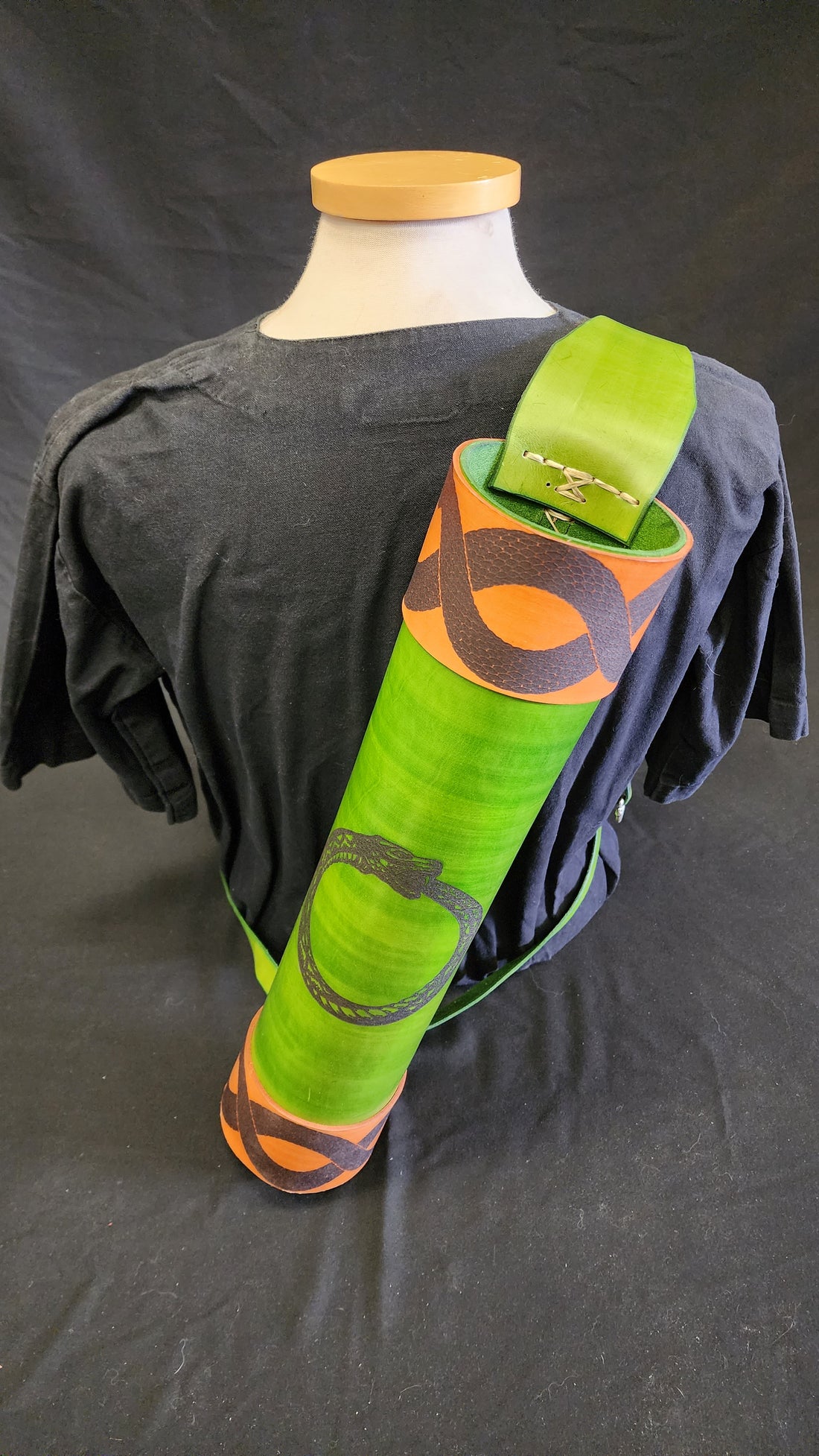 DAC Custom - Leather Back Quiver - Green / Tan - Ouroboros