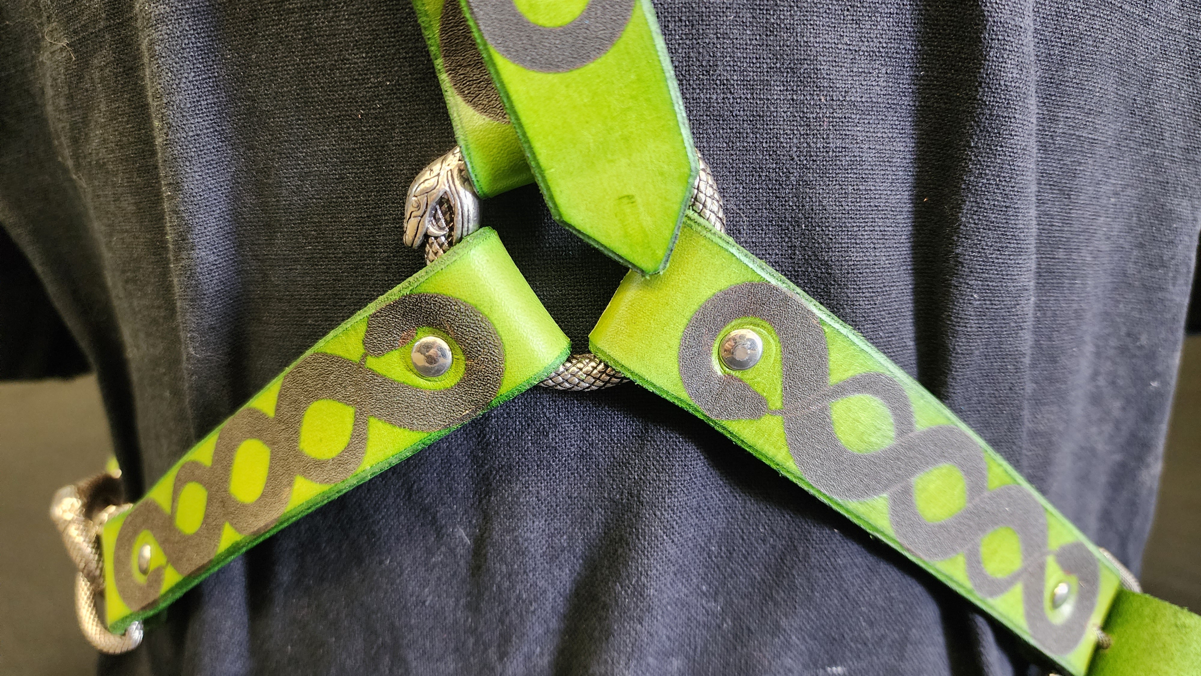 DAC Custom - Leather Back Quiver - Green / Tan - Ouroboros
