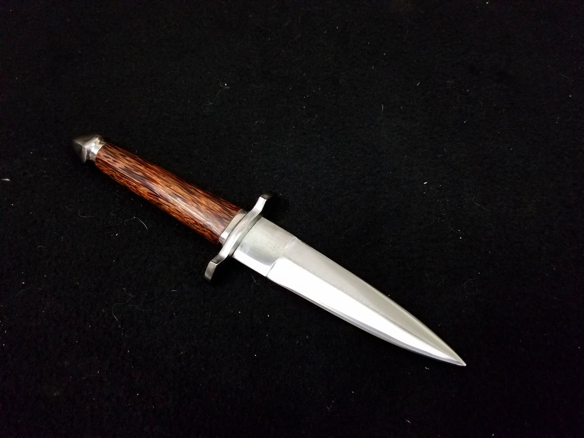 Legacy Arms - Feast Knife - Dagger Style