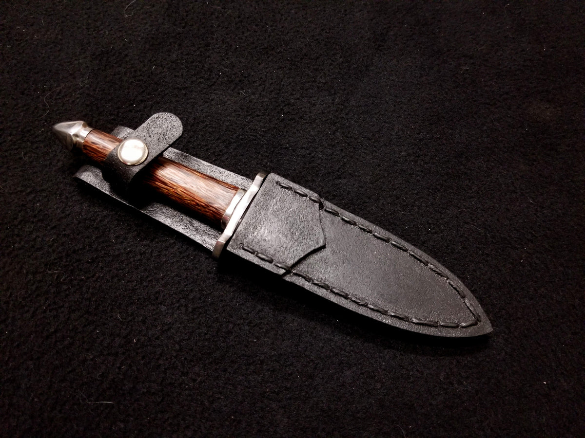 Legacy Arms - Feast Knife - Dagger Style