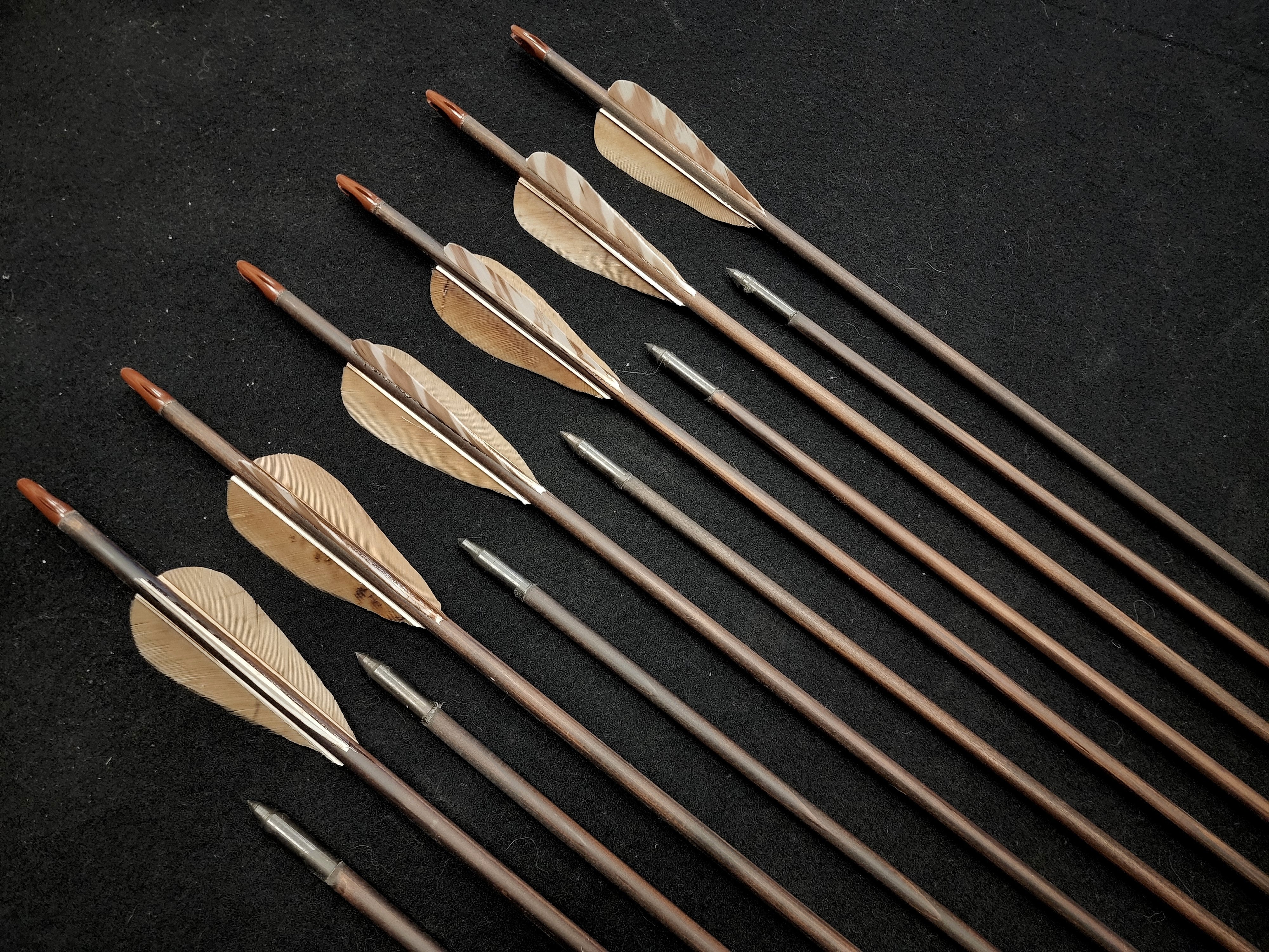 DAC Custom - Hand Fletched Target Point Arrows - Brown / Barred (25 - 30# @ 31") (Set of 6)