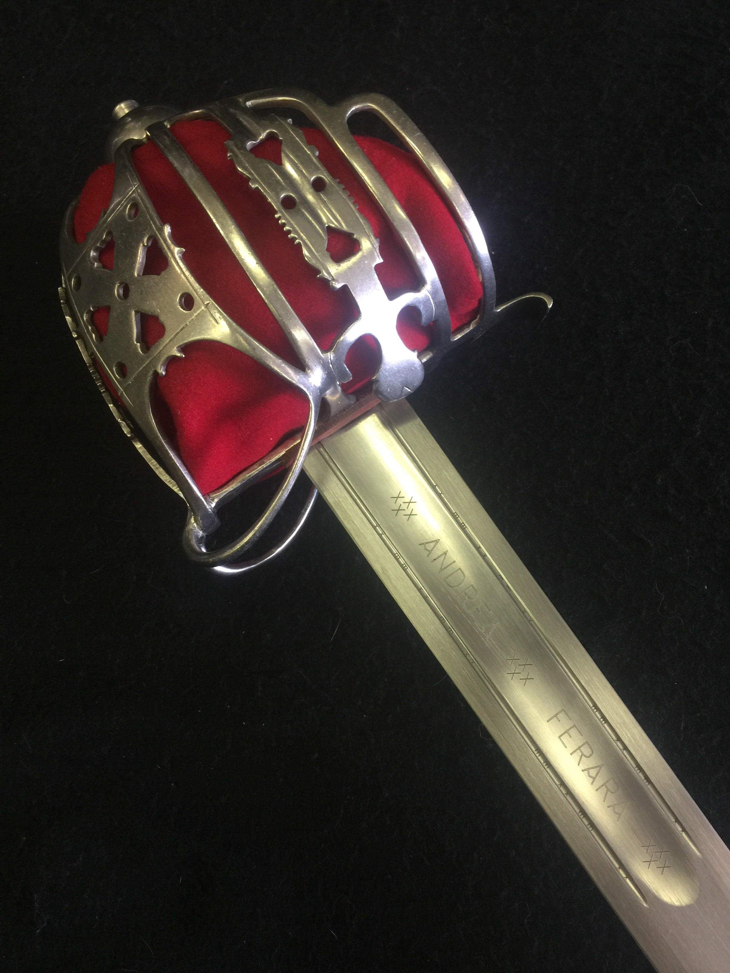 Hanwei - Basket Hilted Broadsword